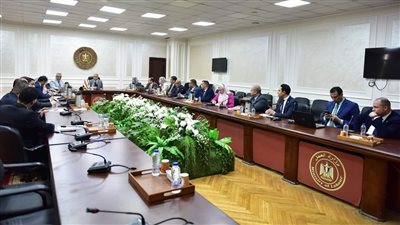 وزير العمل يلتقي المُلحقين العُماليين الجُدد