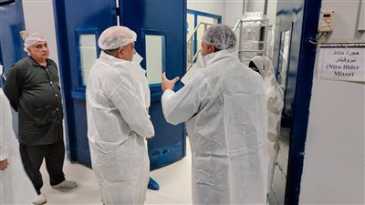 وزير قطاع الأعمال العام يتفقد مصانع شركة النيل للأدوية ويتابع خطة التطوير والتوافق مع اشتراطات هيئة الدواء