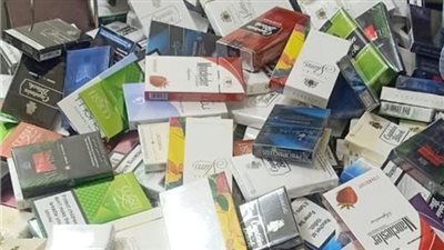 مجهولة المصدر ومهربة جمركياً.. ضبط مالك سوبر ماركت وبحوزته كميات من السجائر