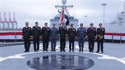  قائد القوات البحرية المصرية يلتقى آمر القوة البحرية الكويتية 