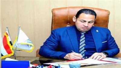 الأمين المساعد لقطاع التعليم والطلاب  بجامعة عين شمس يهنئ د. ماجدة حسين مدير عام المدن