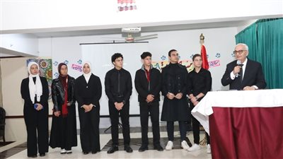 وزير التربية والتعليم يشهد احتفالية 