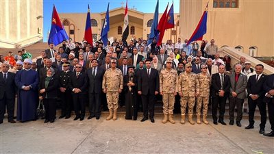 قادة السويس تهنيء أقباط المحافظة بعيد الميلاد المجيد