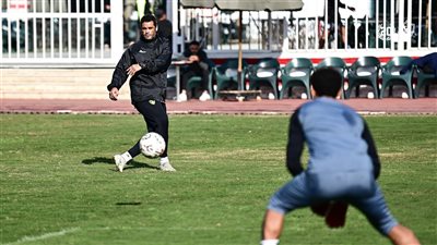 عواد مميز.. محمد عبد المنصف يشيد بتطور مستوى حراس مرمى الزمالك