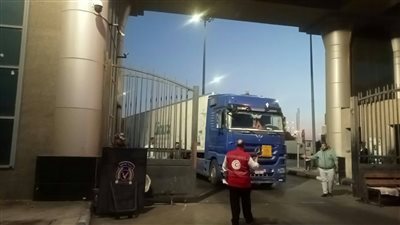 وصول 185 طن بطاطين لسفاجا قادمة من الكويت دعماً لأبناء غزة 