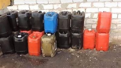 قبل بيعها بالسوق السوداء.. ضبط كمية من المواد البترولية بدون فواتير بالسويس 