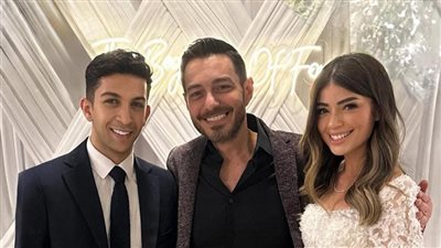 أحدث عريس بالوسط الفني.. من هو هشام جمال؟