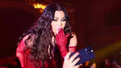 تأجيل دعوى منع هيفاء وهبي من الغناء بمصر إلى 11 سبتمبر