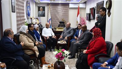 إنضمام قيادات معهدي القناة للهندسة ونظم المعلومات لمستقبل وطن بالسويس