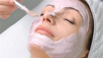 للحماية في فصل الشتاء.. وصفات طبيعية تساعد على ترطيب البشرة