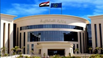 من الباعة الجائلين.. كشف حقيقة تداول فيديو لأحد السائحين بعد تعرضه لواقعة نصب 