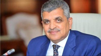 الفريق اسامة ربيع: نتوقع انخفاض أعداد السفن حتى آخر يناير