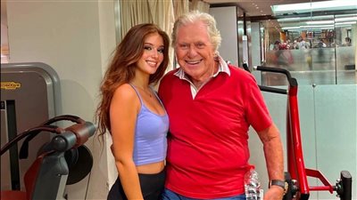 رقم 7.. حقيقة زواج حسين فهمي من فتاة عشرينية