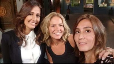 سرقة 3 سلاسل ألماظ من مايا شيحة شقيقة حلا داخل مول مصر