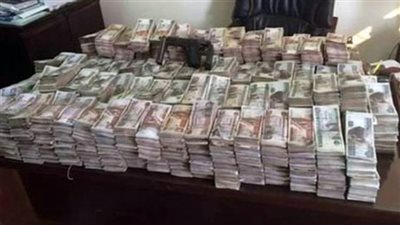 غسـل 50 مليون جنيهاً.. ضبط صاحب مكتب إستيراد وتصدير بتهمة الإتجار بالنقد الأجنبي 