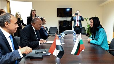 وزير الخارجية يلتقي مع نائبة رئيس الوزراء ووزيرة خارجية بلغاريا 