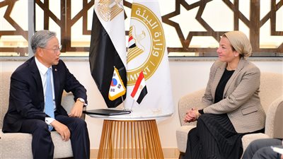وزيرة البيئة تبحث مع سفير كوريا الجنوبية تعزيز التعاون في الاستثمار ونقل التكنولوجيا في إدارة المخلفات الصلبة 