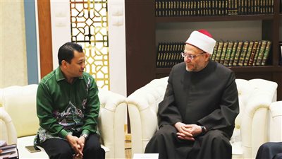 مفتي الجمهورية يستقبل السفير الماليزي لدى القاهرة.. ويؤكِّد نمو العلاقات بين البلدين