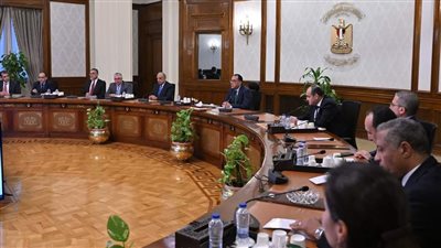 مدبولي يشهد توقيع 5 اتفاقيات بين 