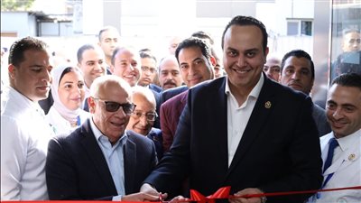 رئيس هيئة الرعاية الصحية ومحافظ بورسعيد يفتتحان مركز الشفاء للغسيل الكُلوى بمجمع الشفاء الطبي 