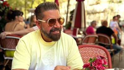 حسام كامل ووليد الشامي واغنية 