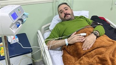 أصعب 48 ساعة.. عمرو عبد العزيز يتعرض لأزمة قلبية