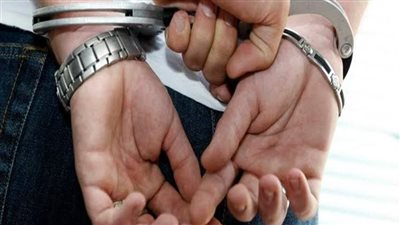 لإمتناعه عن سداد مديونيته للشركة.. ضبط مدير مصنع ملابس بالأسكندرية