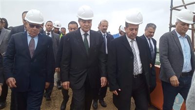 نسبة التنفيذ بلغت 75٪.. المصيلحي يتفقد أعمال مشروع صومعة ميناء غرب بورسعيد بطاقة تخزينية 100 الف طن
