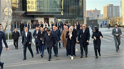 وزير الإسكان يزور عددا من مشروعات مجموعة 