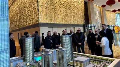 وزير الإسكان يواصل جولاته بـ