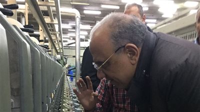 وزير قطاع الأعمال العام في جولة ميدانية بشركة مصر للغزل والنسيج بالمحلة الكبرى 