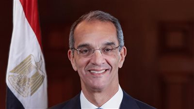 وزير الاتصالات يغادر إلى المجر لتعزيز التعاون في مجال الاتصالات وتكنولوجيا المعلومات