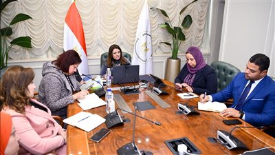 وزيرة الهجرة تعقد لقاء مع الجالية المصرية في أسبانيا والبرتغال 