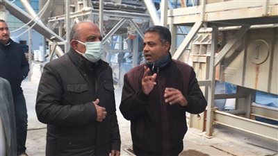 وزير قطاع الأعمال العام يتفقد شركة النصر للملاحات بالإسكندرية 