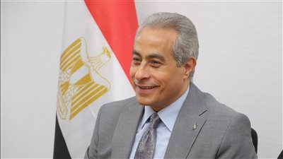 وزارة العمل :الخميس المُقبل إجازة للعاملين بالقطاع الخاص بمناسبة ذكرى ثورة 25 يناير وعيد الشرطة