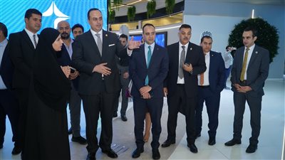 رئيس هيئة الرعاية الصحية يتفقد الجناح المصري بمعرض الصحة العربي في دبي 