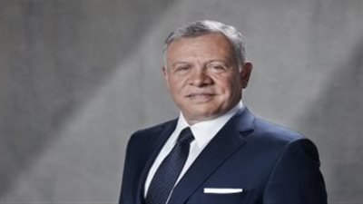 العاهل الأردنى وولى عهده يستقبلان رئيس الإمارات لدى وصوله عمان