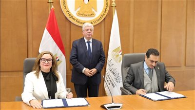 وزير التعليم العالي يشهد توقيع اتفاق تعاون بين جامعة القاهرة 