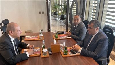 وزير الإنتاج الحربي يناقش سبل التعاون المشترك مع ممثلي عدد من الشركات المشاركة بمعرض الدفاع العالمي 2024 بالرياض