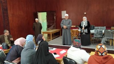 رئيس الأزهر بالسويس يتابع تدريبات الترقي لمعلمي المنطقة