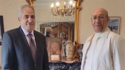 الطبيب الاديب 