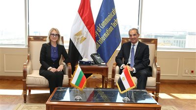  وزير الاتصالات يبحث مع وزيرة الابتكار والنمو ببلغاريا فتح آفاق للتعاون المشترك 