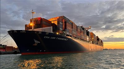 ميناء الأسكندرية يستقبل أكبر سفينة حاويات في تاريخه بحمولة كلية 142 ألف طن 