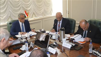 وزير العمل: مستمرون  في دفع عجلات الإنتاج و مُساندة العمال و