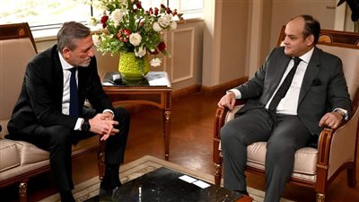 وزير التجارة والصناعة يبحث مع رئيس غرفة تجارة وصناعة مدينة بورصا التركية خطة الغرفة لإنشاء منطقة صناعية في مصر