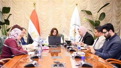 وزيرة الهجرة تعقد لقاء مع رموز وأعضاء الجاليات المصرية في منطقة القرن الإفريقي 