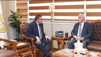 وزير التنمية المحلية يتابع مع محافظ جنوب سيناء تنفيذ المشروعات التنموية والخدمية