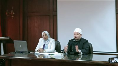 تنظيم ندوتين تثقيفيتين للعاملين بشركات الإنتاج الحربي حول  