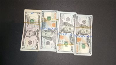 بالمخالفة للقانون.. ضبط شخص بتهمة تهريب عملات أجنبية بميناء القاهرة الجوي