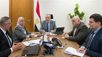  الدكتور سويلم يلتقى رؤساء الإدارات المركزية للرى بمحافظات أسوان وسوهاج والفيوم وقنا وأسيوط